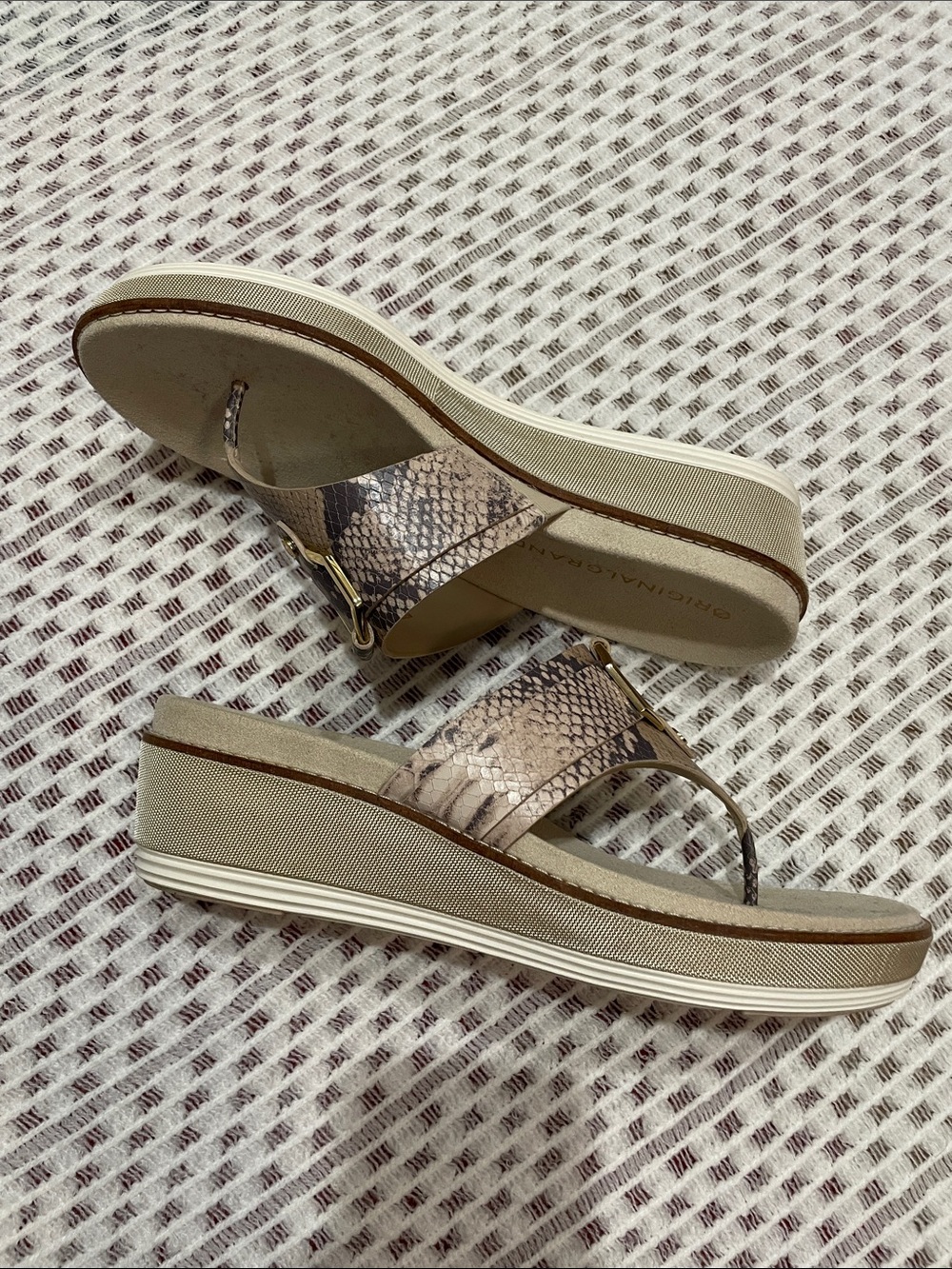 Cole Haan Original Grand Platform Snake Print Thong Wedge Sandals Size 9.5 Excel - Picture 5 of 10
